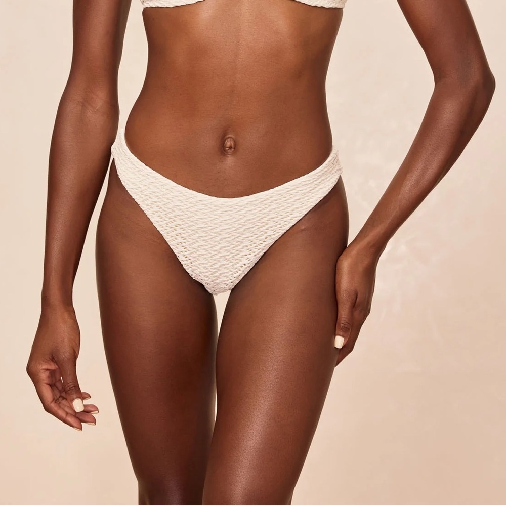 Monday swimwear Byron bottom ivory crochet VV XL